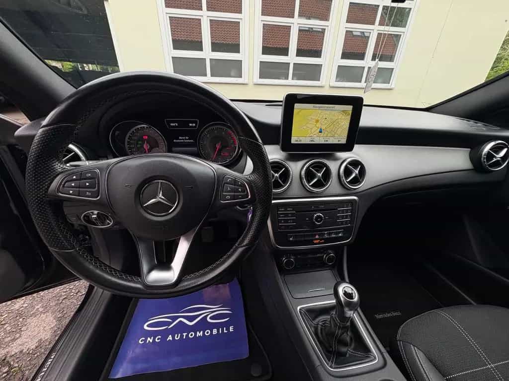 Mercedes-Benz CLA Shooting Brake CLA 180 Shooting Brake 07/2015-photo-19