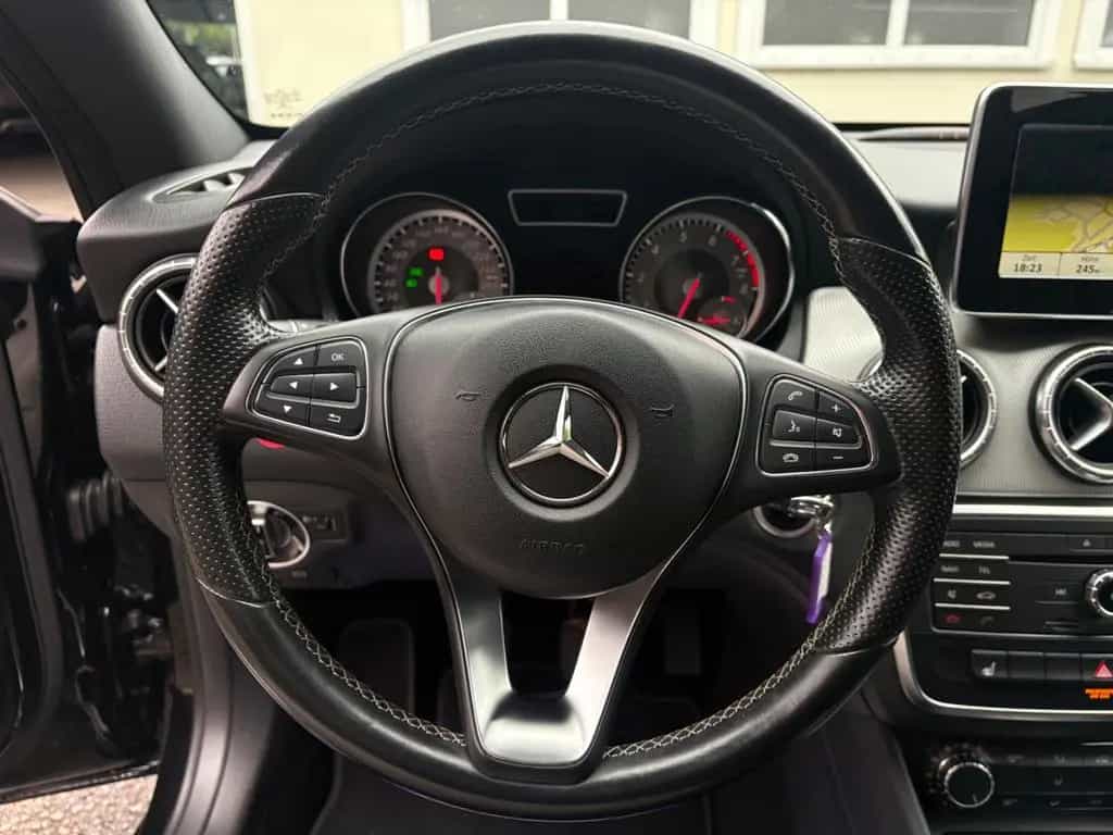 Mercedes-Benz CLA Shooting Brake CLA 180 Shooting Brake 07/2015-photo-20