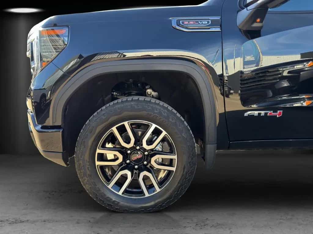 GMC Sierra 1500 AT4 Crew Cab Short Bed AHK/LED/SHD/ null-photo-13