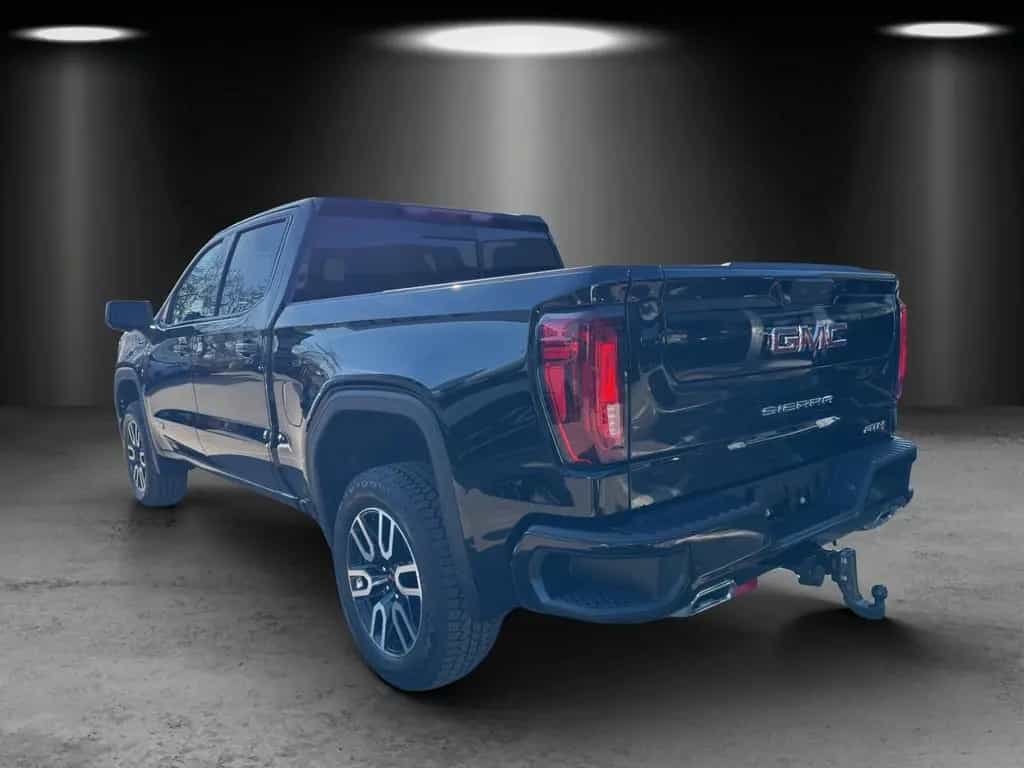 GMC Sierra 1500 AT4 Crew Cab Short Bed AHK/LED/SHD/ null-photo-2