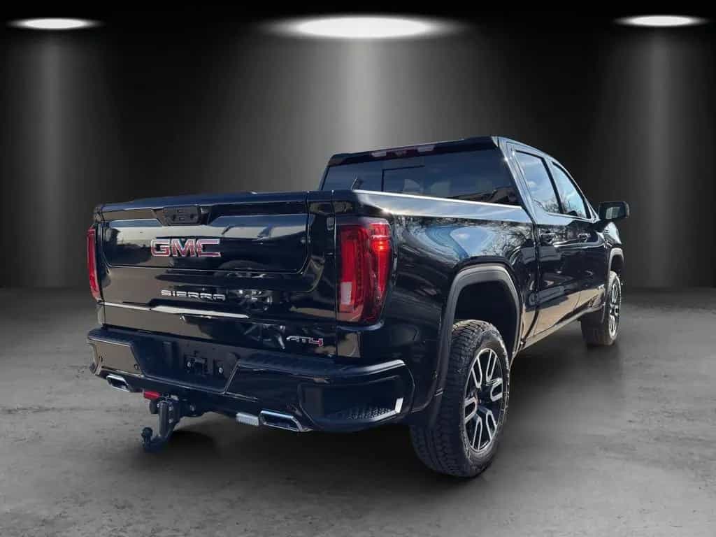 GMC Sierra 1500 AT4 Crew Cab Short Bed AHK/LED/SHD/ null-photo-4