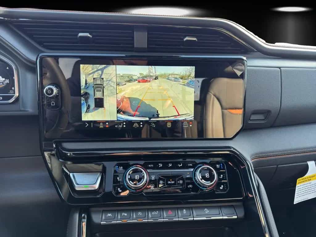 GMC Sierra 1500 AT4 Crew Cab Short Bed AHK/LED/SHD/ null-photo-8