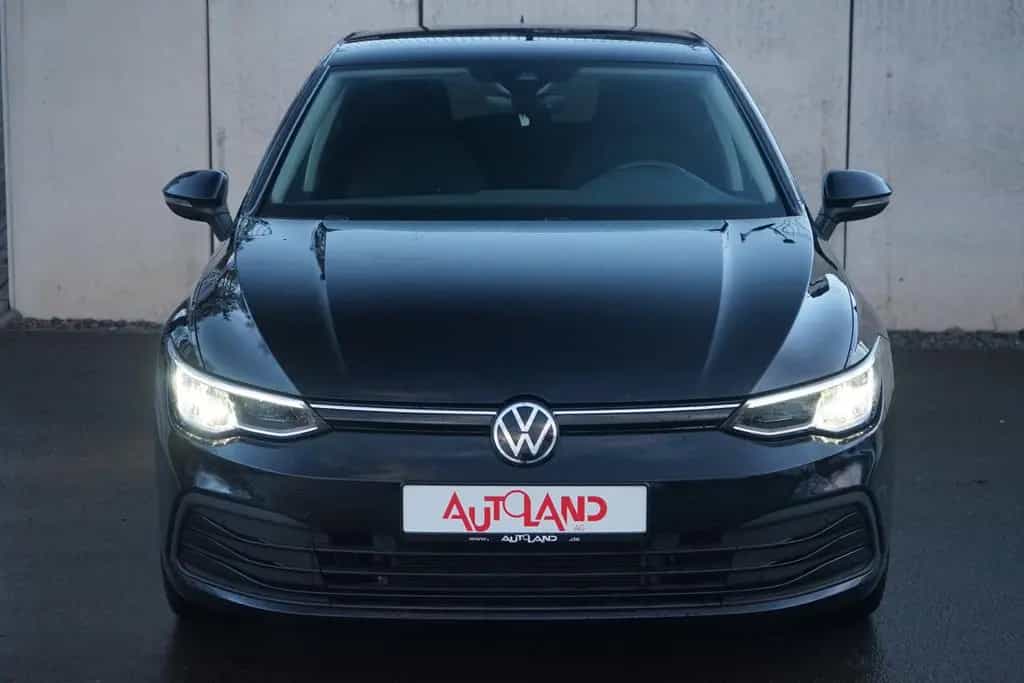 Volkswagen Golf VIII 1.5 eTSI LED Navi ACC Sitzheizung DAB 02/2022-photo-6