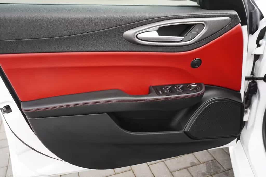 Alfa Romeo Giulia 2.2 Super LED Navi Tempomat PDC Klimaaut. 03/2017-photo-22