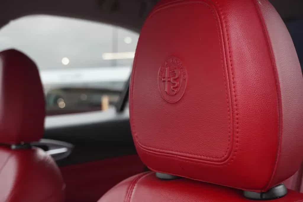 Alfa Romeo Giulia 2.2 Super LED Navi Tempomat PDC Klimaaut. 03/2017-photo-25