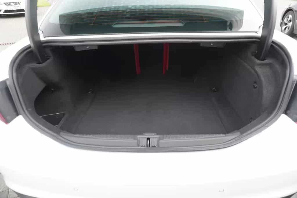 Alfa Romeo Giulia 2.2 Super LED Navi Tempomat PDC Klimaaut. 03/2017-photo-35