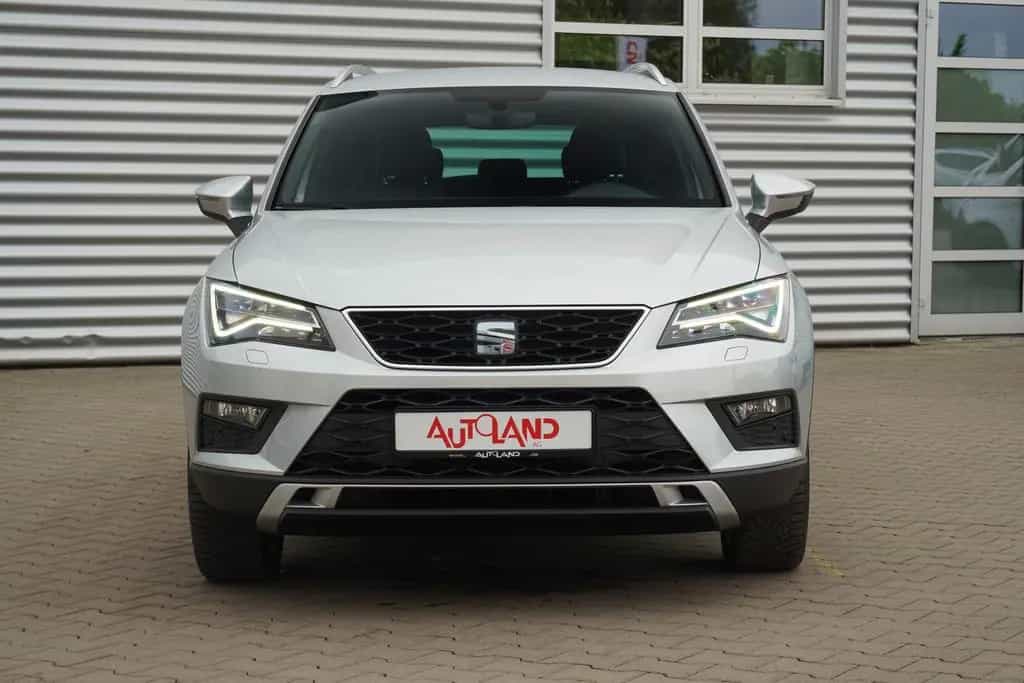 Seat Ateca 1.4 TSI Xcellence DSG LED PDC Sitzheizung 06/2017-photo-2