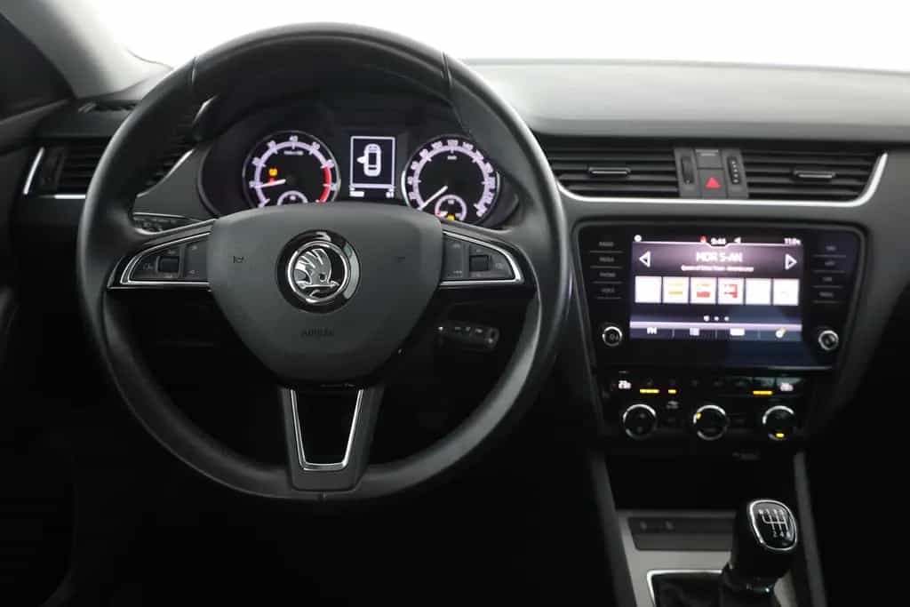 Skoda Octavia Combi 1.5 TSI Soleil LED Navi SmartLink 02/2020-photo-9