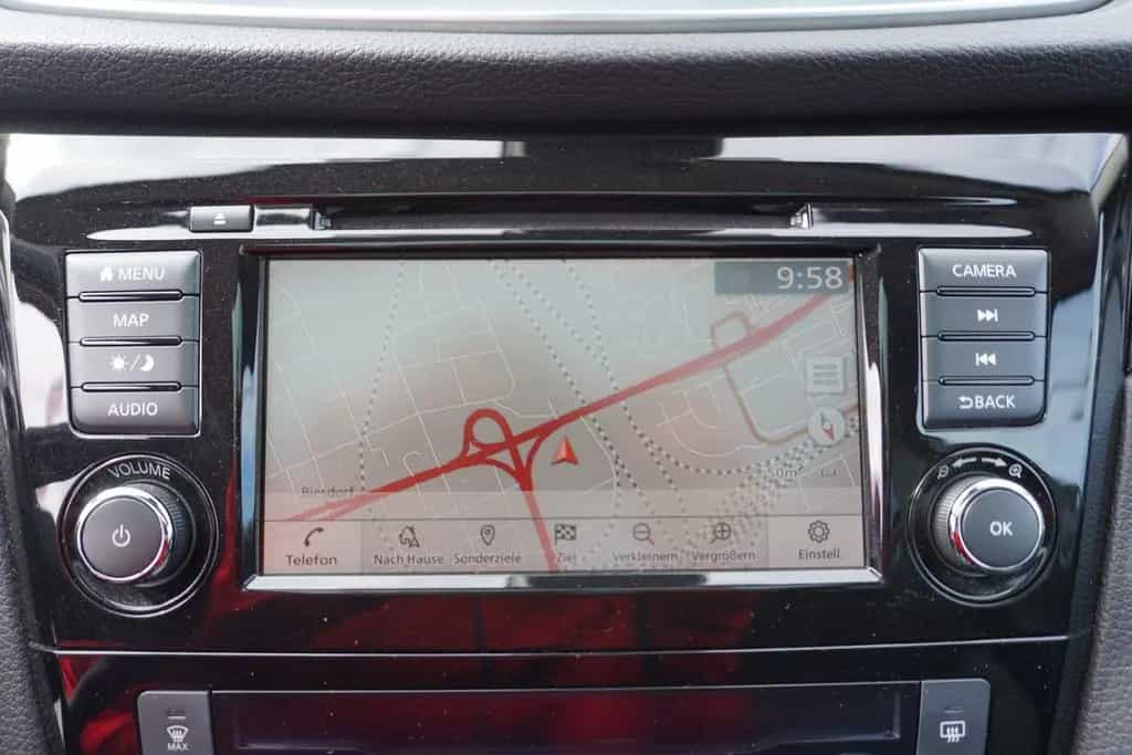 Nissan Qashqai 1.3 DIG-T DCT N-Connecta Navi Pano 360° 04/2021-photo-23