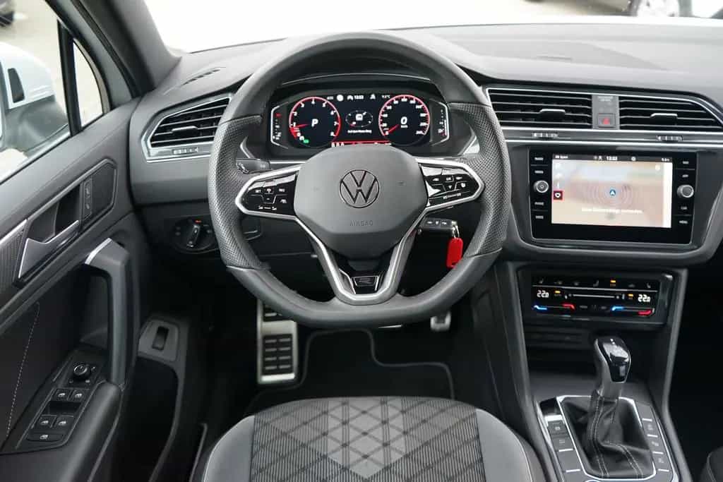 Volkswagen Tiguan 2.0 R-Line 4Motion LED ACC Totwinkel DAB 06/2021-photo-15