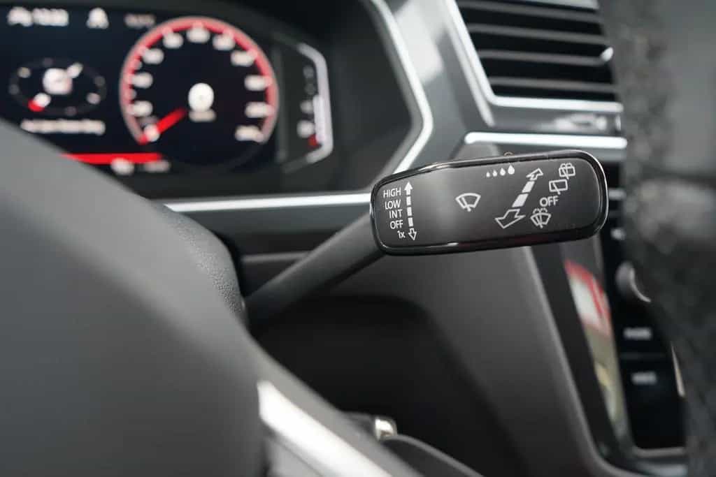 Volkswagen Tiguan 2.0 R-Line 4Motion LED ACC Totwinkel DAB 06/2021-photo-24