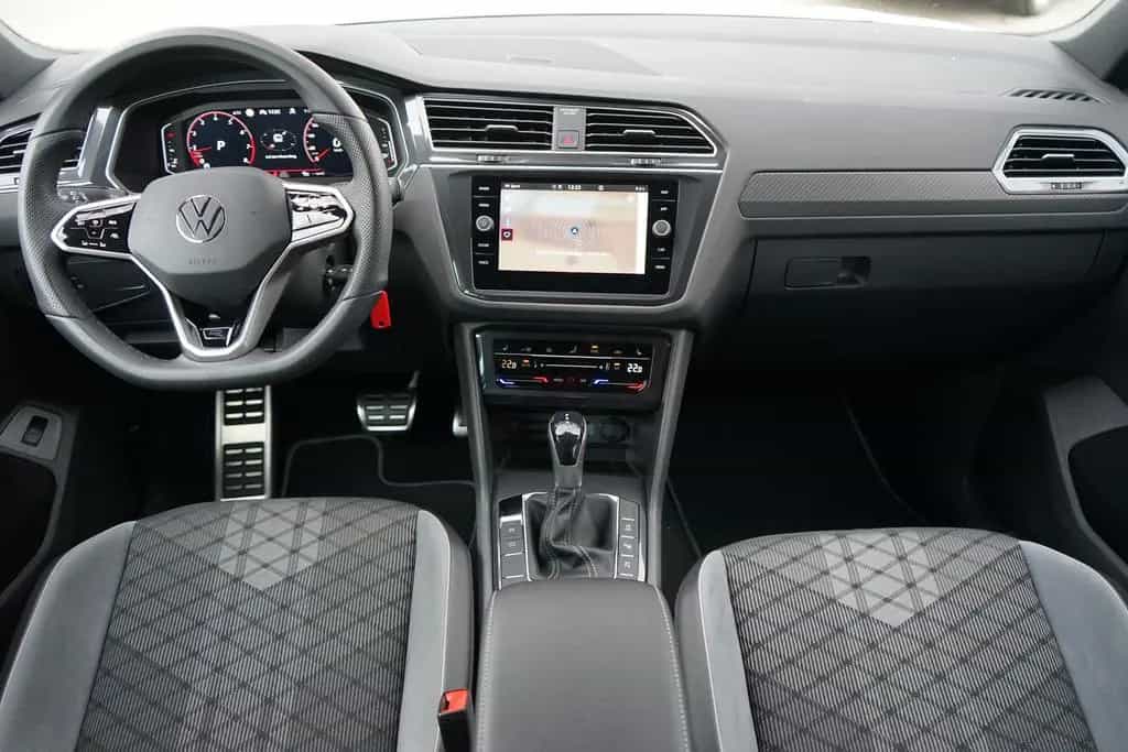 Volkswagen Tiguan 2.0 R-Line 4Motion LED ACC Totwinkel DAB 06/2021-photo-5