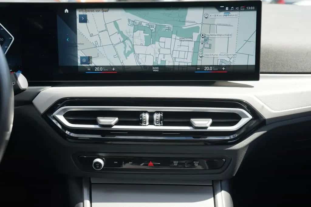 BMW 318 i LED Navi Totwinkel Head-Up Android Apple 05/2024-photo-19