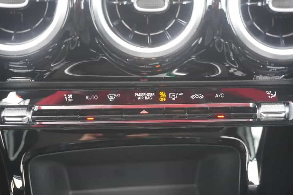 Mercedes-Benz A-Class Progressive LED Navi Virtual Cockpit DAB 05/2019-photo-17