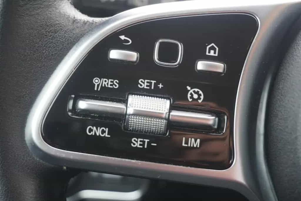 Mercedes-Benz A-Class Progressive LED Navi Virtual Cockpit DAB 05/2019-photo-19