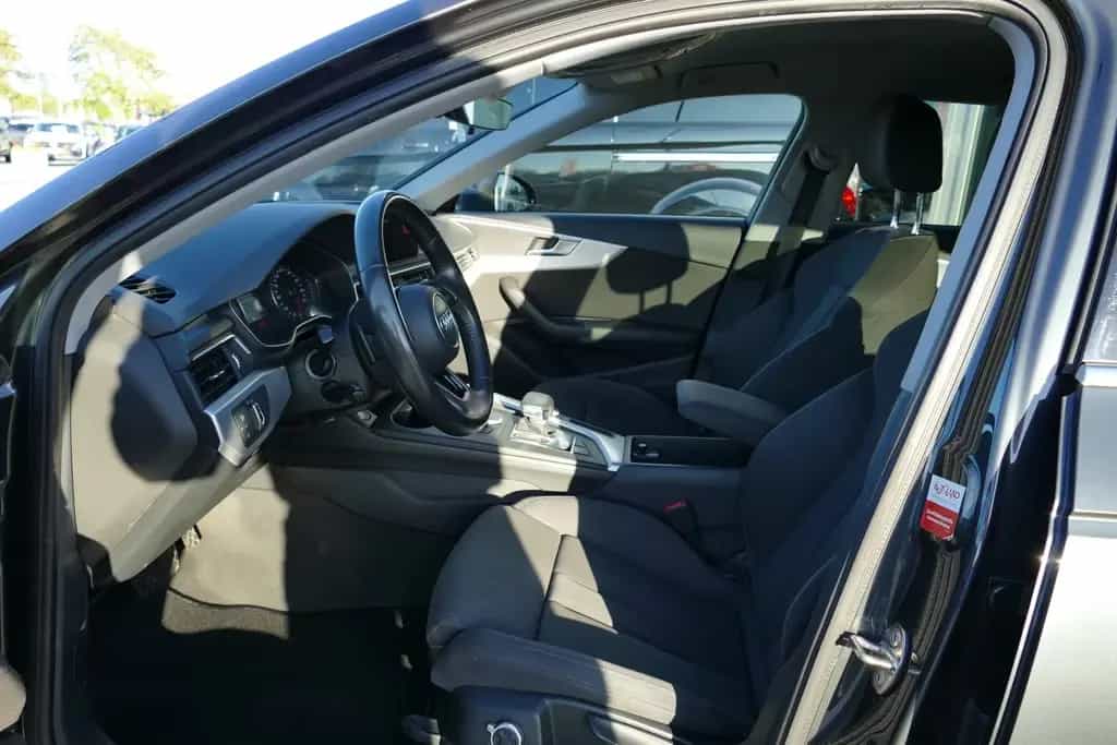 Audi A4 Avant 2.0 TFSI Bi-Xenon Navi Sitzheizung PDC 11/2017-photo-26