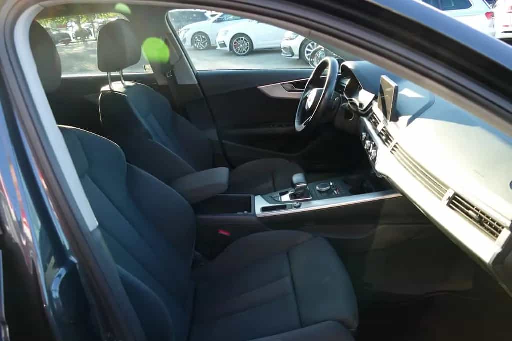 Audi A4 Avant 2.0 TFSI Bi-Xenon Navi Sitzheizung PDC 11/2017-photo-29