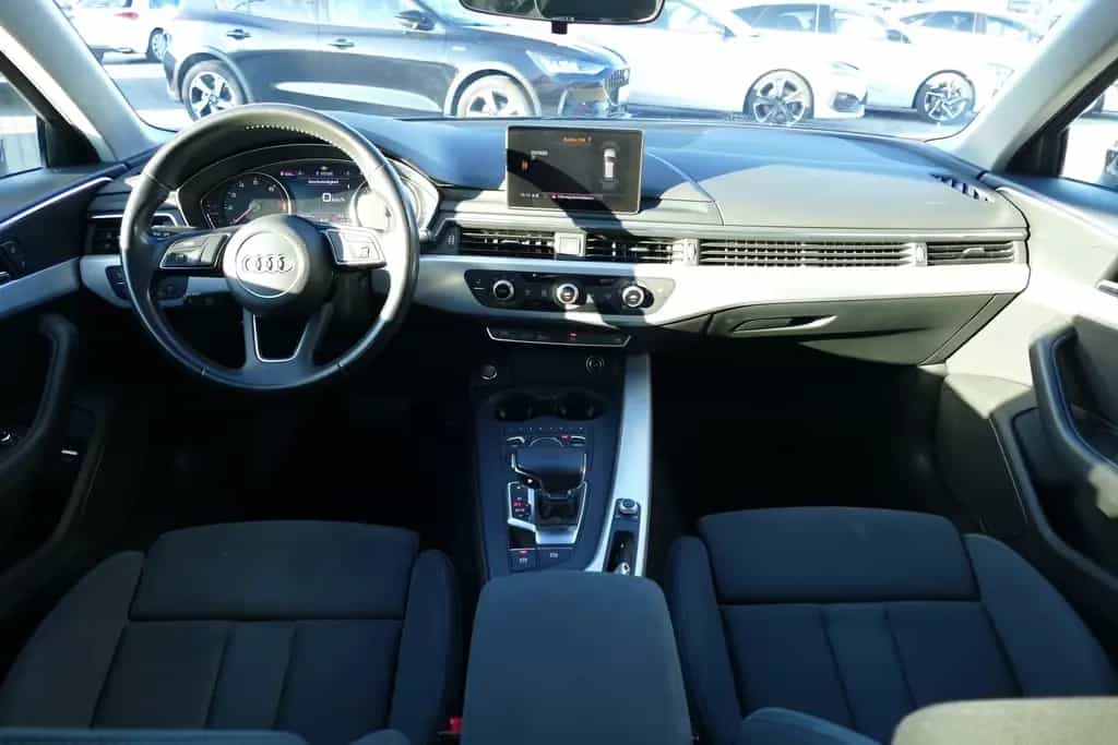 Audi A4 Avant 2.0 TFSI Bi-Xenon Navi Sitzheizung PDC 11/2017-photo-7