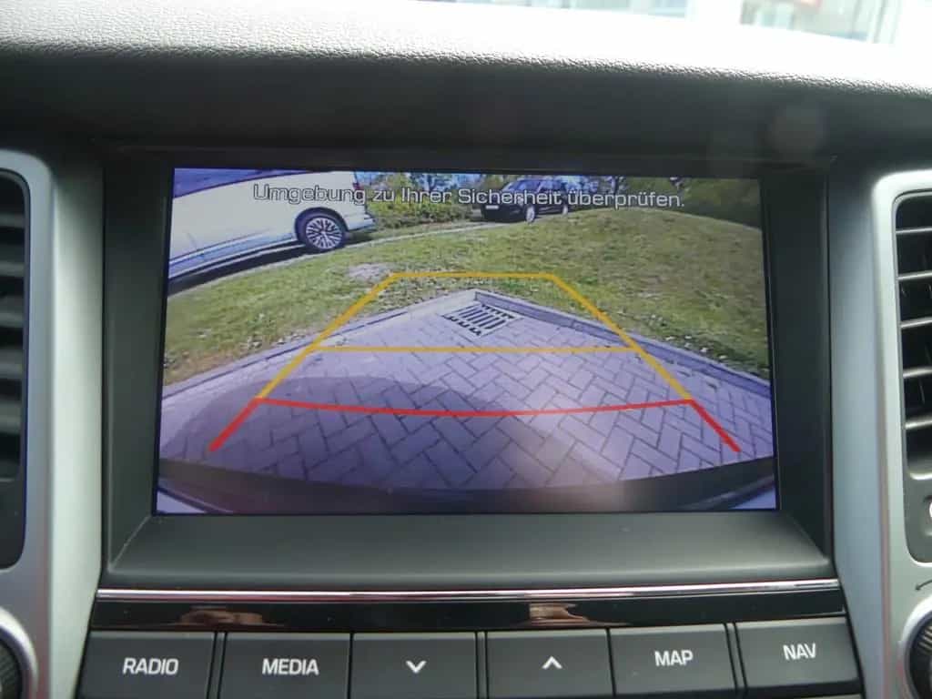 Hyundai TUCSON 1.6 Kamera Allwetter Tempomat Navi Sitzhe 03/2016-photo-11
