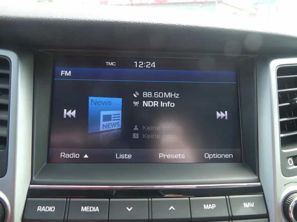 Hyundai TUCSON 1.6 Kamera Allwetter Tempomat Navi Sitzhe 03/2016-photo-12
