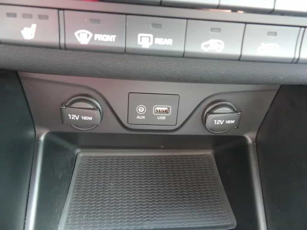 Hyundai TUCSON 1.6 Kamera Allwetter Tempomat Navi Sitzhe 03/2016-photo-17