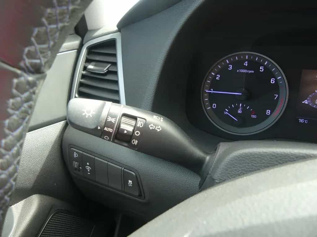 Hyundai TUCSON 1.6 Kamera Allwetter Tempomat Navi Sitzhe 03/2016-photo-21