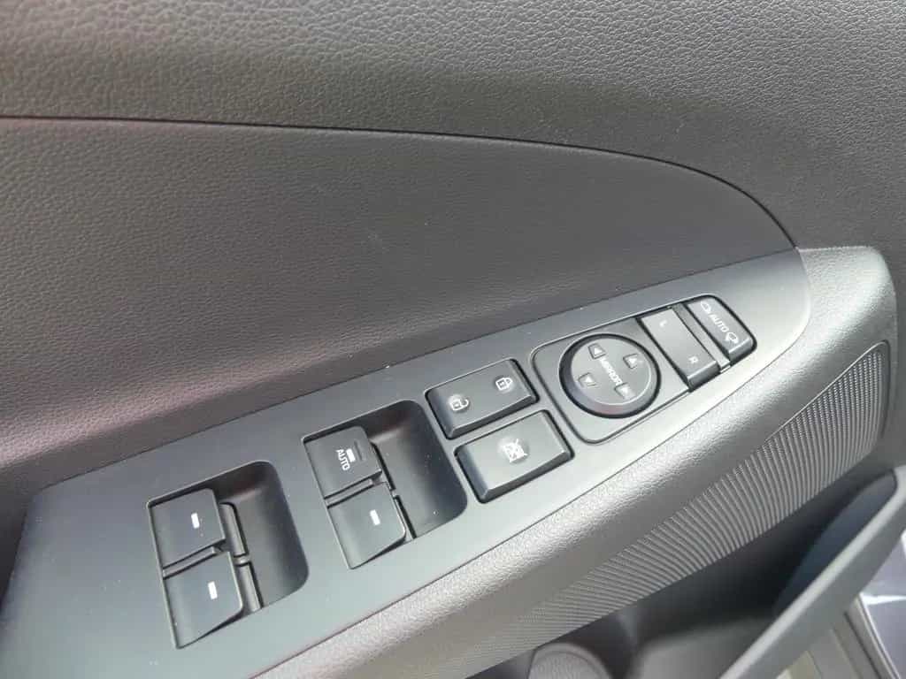 Hyundai TUCSON 1.6 Kamera Allwetter Tempomat Navi Sitzhe 03/2016-photo-25