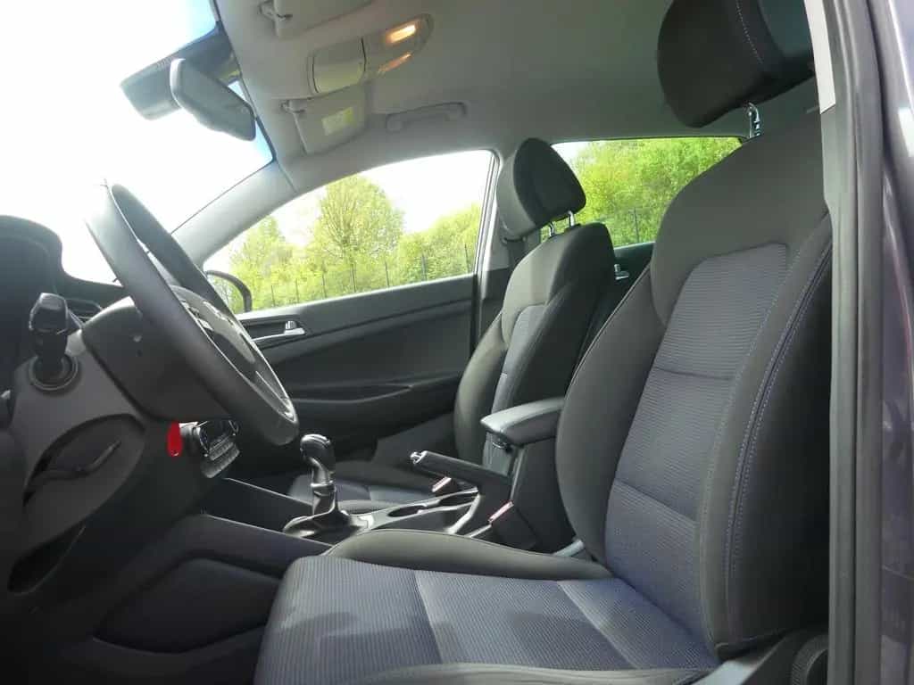 Hyundai TUCSON 1.6 Kamera Allwetter Tempomat Navi Sitzhe 03/2016-photo-27