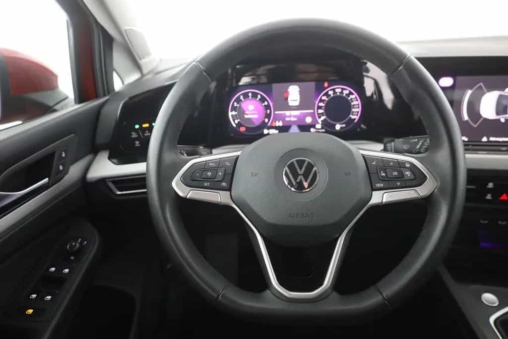 Volkswagen Golf VIII Variant 1.0 eTSI Life Standheizung ACC 01/2022-photo-11