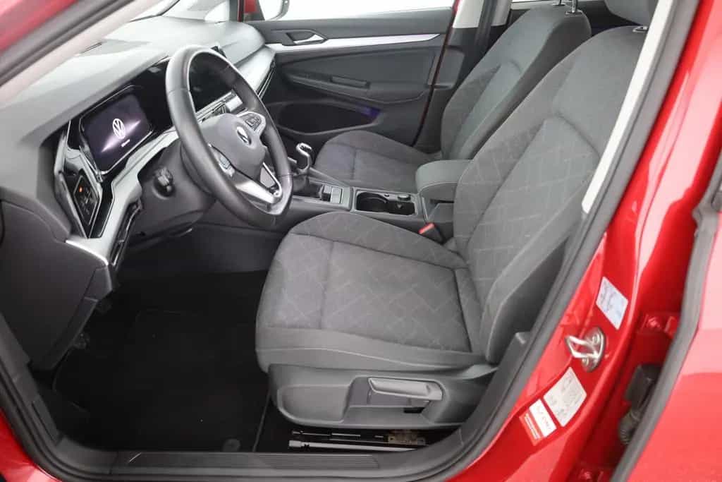 Volkswagen Golf VIII Variant 1.0 eTSI Life Standheizung ACC 01/2022-photo-19