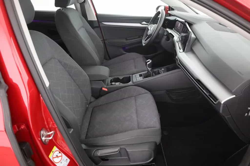 Volkswagen Golf VIII Variant 1.0 eTSI Life Standheizung ACC 01/2022-photo-20