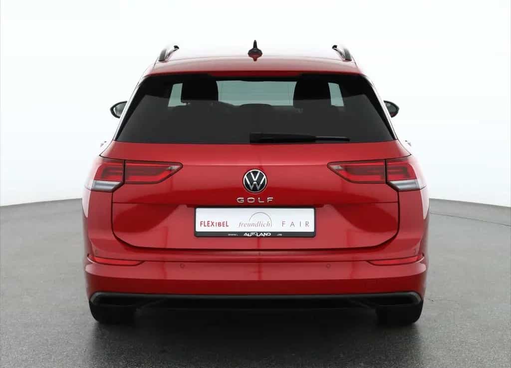 Volkswagen Golf VIII Variant 1.0 eTSI Life Standheizung ACC 01/2022-photo-1