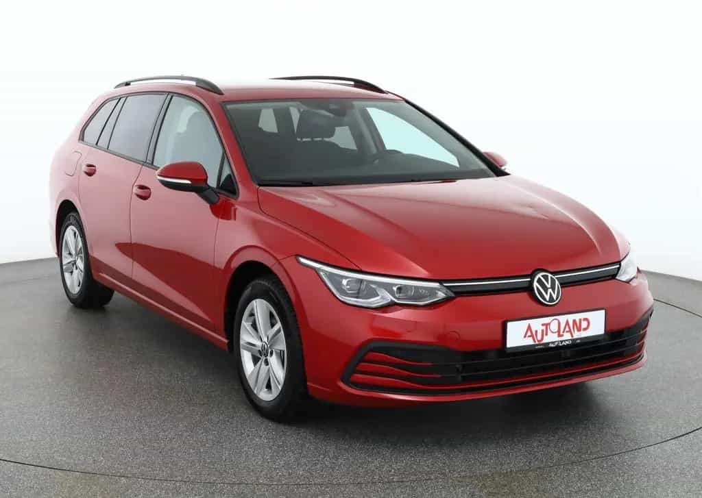 Volkswagen Golf VIII Variant 1.0 eTSI Life Standheizung ACC 01/2022-photo-4