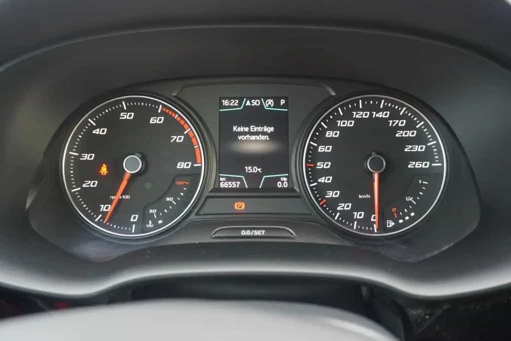 Seat Ateca 1.5 Xcellence Sitzheizung LED Navi Kamera 03/2019-photo-21
