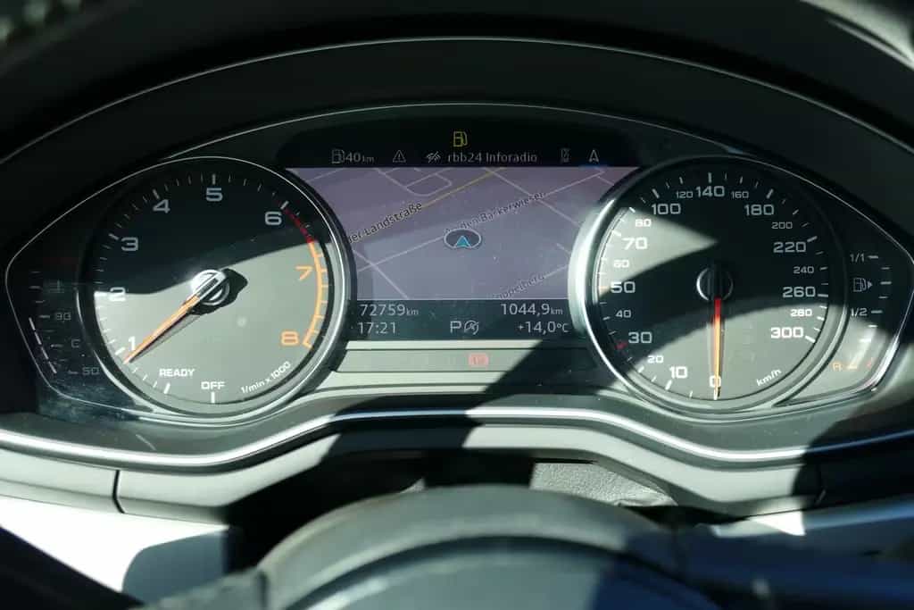 Audi A4 Avant 35 2.0 TFSI advanced DSG LED Navi ACC 12/2019-photo-16