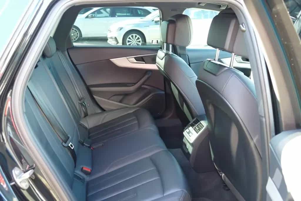 Audi A4 Avant 35 2.0 TFSI advanced DSG LED Navi ACC 12/2019-photo-30