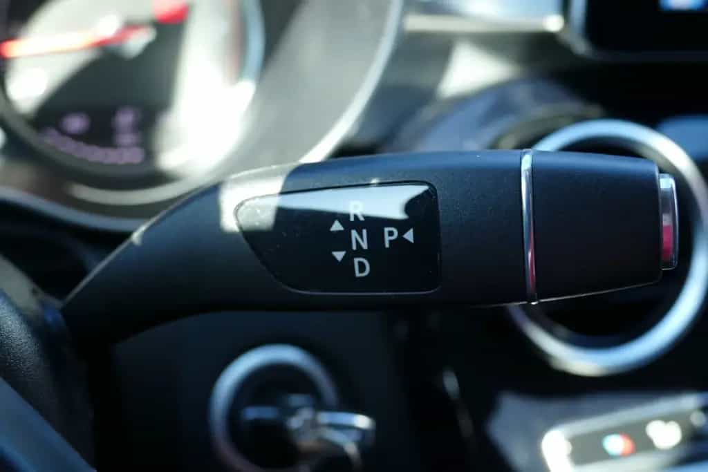 Mercedes-Benz C 180 C180 CGI Avantgarde LED Navi AHK Kamera 12/2016-photo-14