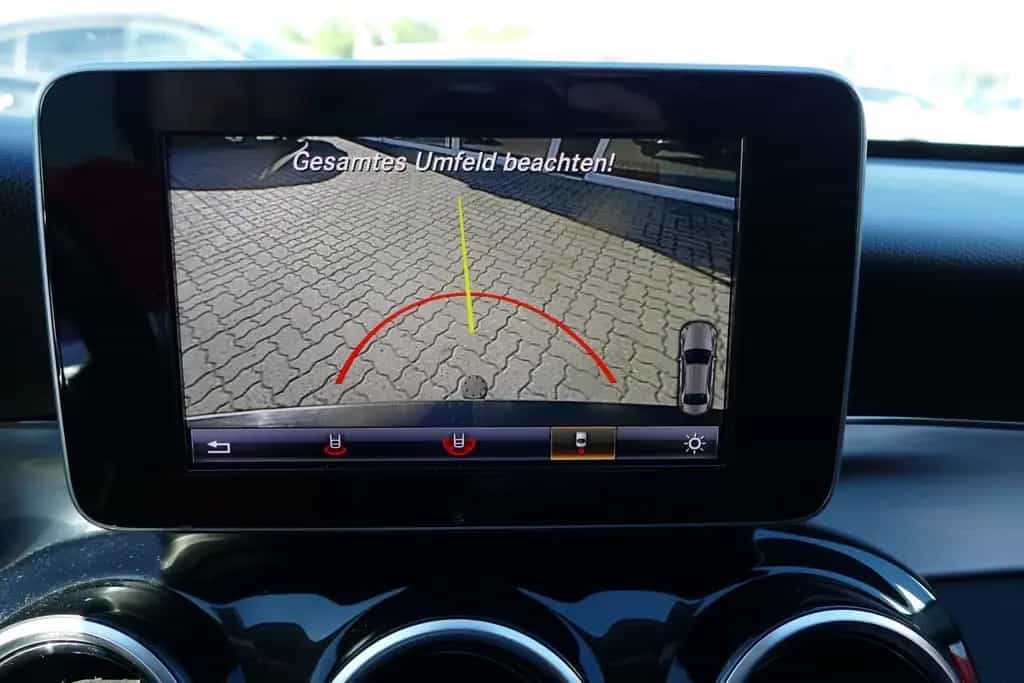 Mercedes-Benz C 180 C180 CGI Avantgarde LED Navi AHK Kamera 12/2016-photo-25