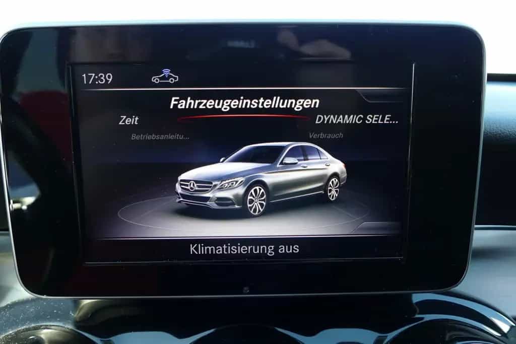 Mercedes-Benz C 180 C180 CGI Avantgarde LED Navi AHK Kamera 12/2016-photo-27