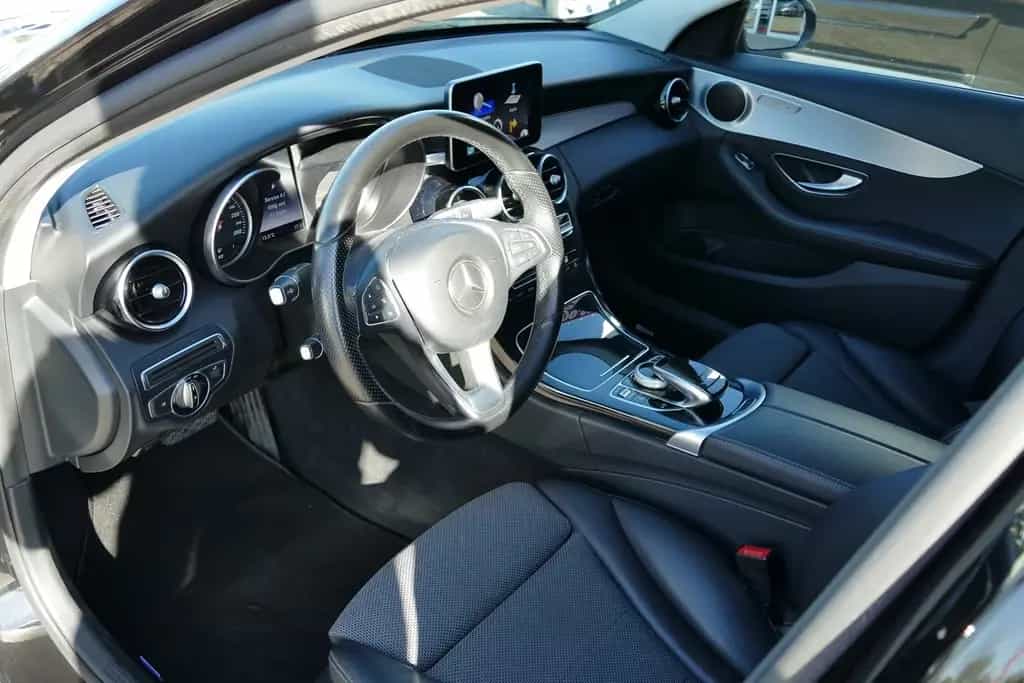 Mercedes-Benz C 180 C180 CGI Avantgarde LED Navi AHK Kamera 12/2016-photo-7