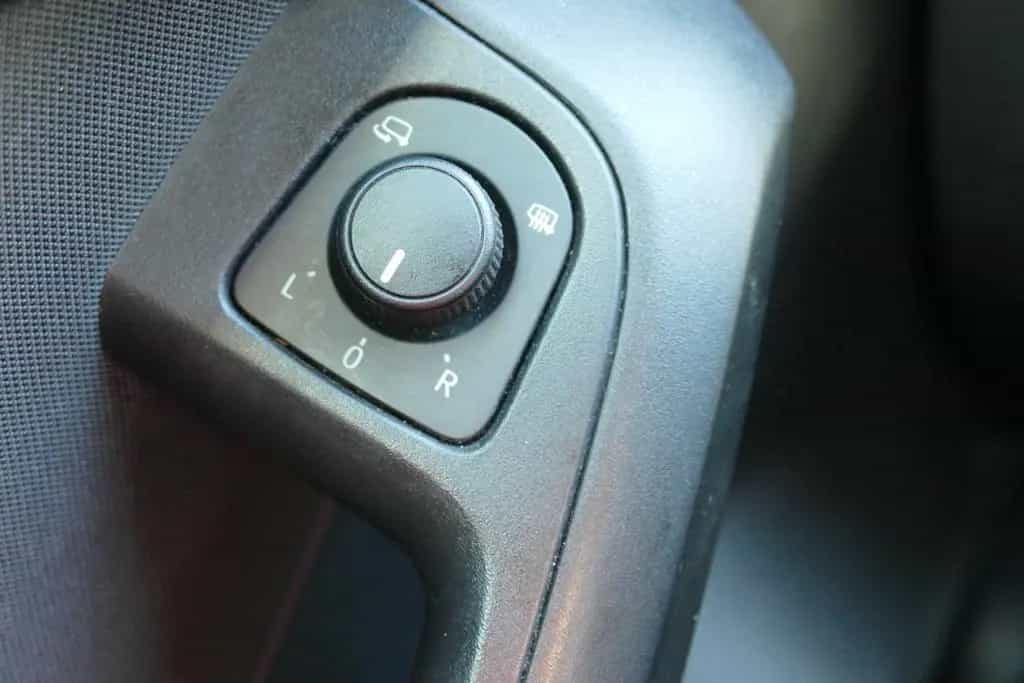 Seat Ateca 2.0 TSI FR 4Drive LED Sitzheizung Kamera 12/2019-photo-16
