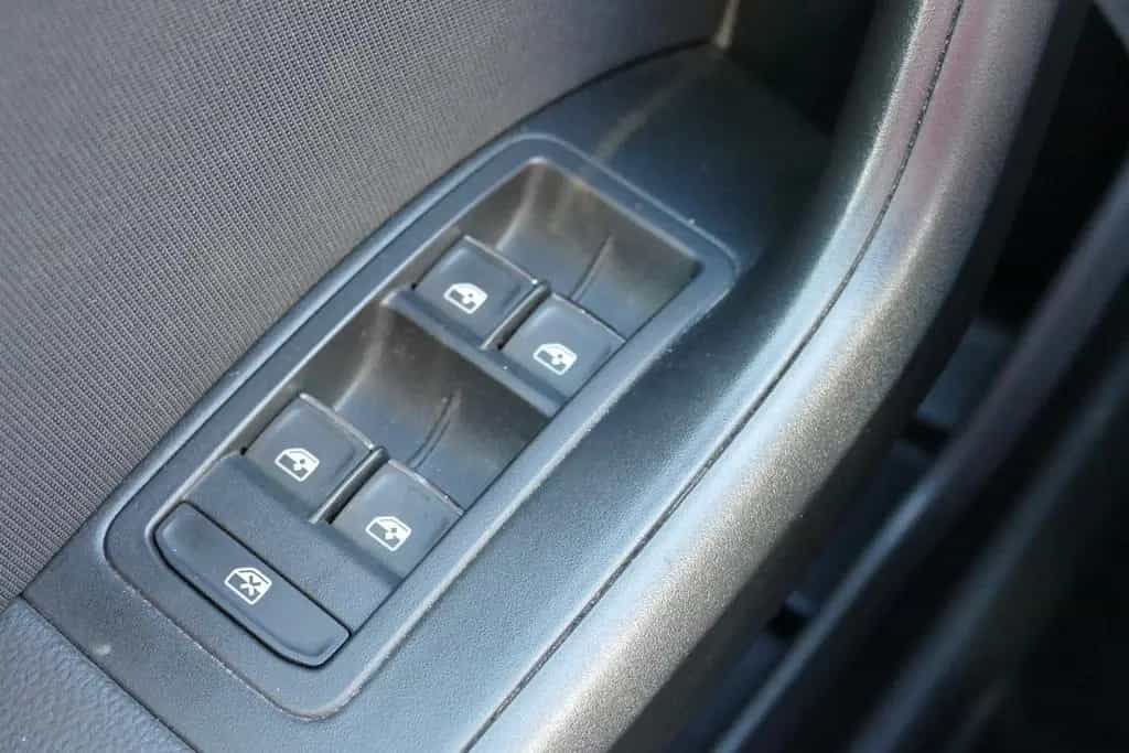Seat Ateca 2.0 TSI FR 4Drive LED Sitzheizung Kamera 12/2019-photo-17