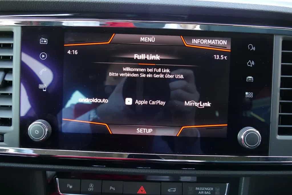 Seat Ateca 2.0 TSI FR 4Drive LED Sitzheizung Kamera 12/2019-photo-25