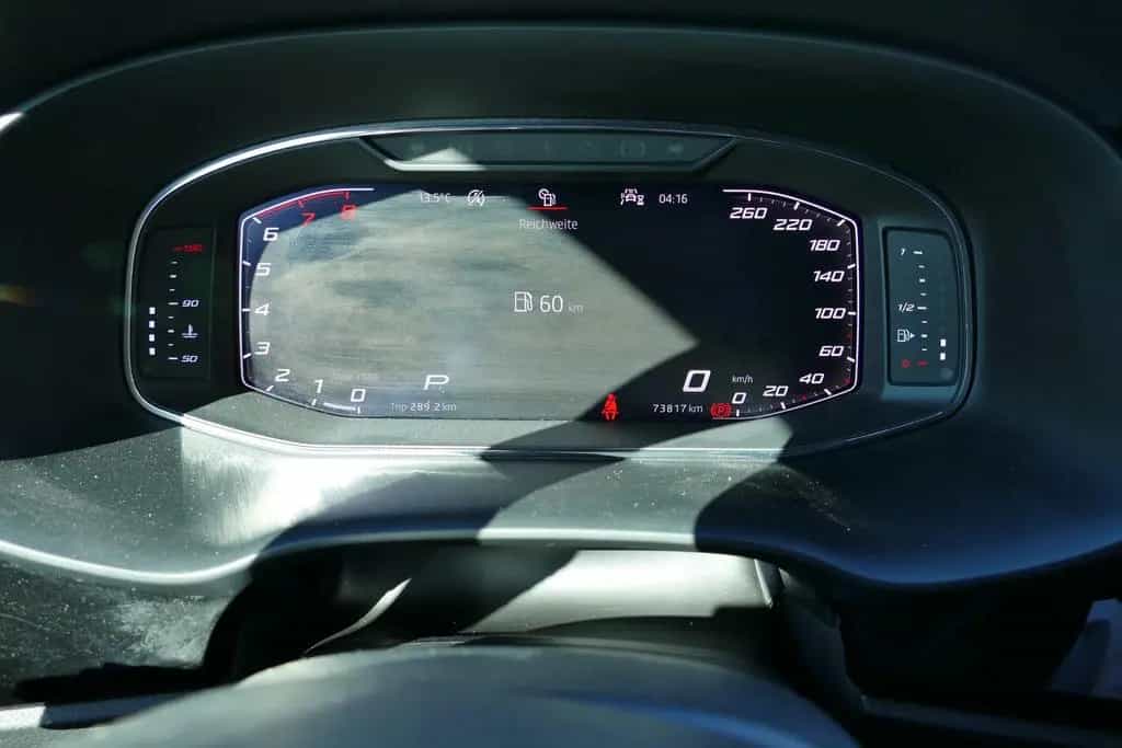 Seat Ateca 2.0 TSI FR 4Drive LED Sitzheizung Kamera 12/2019-photo-26