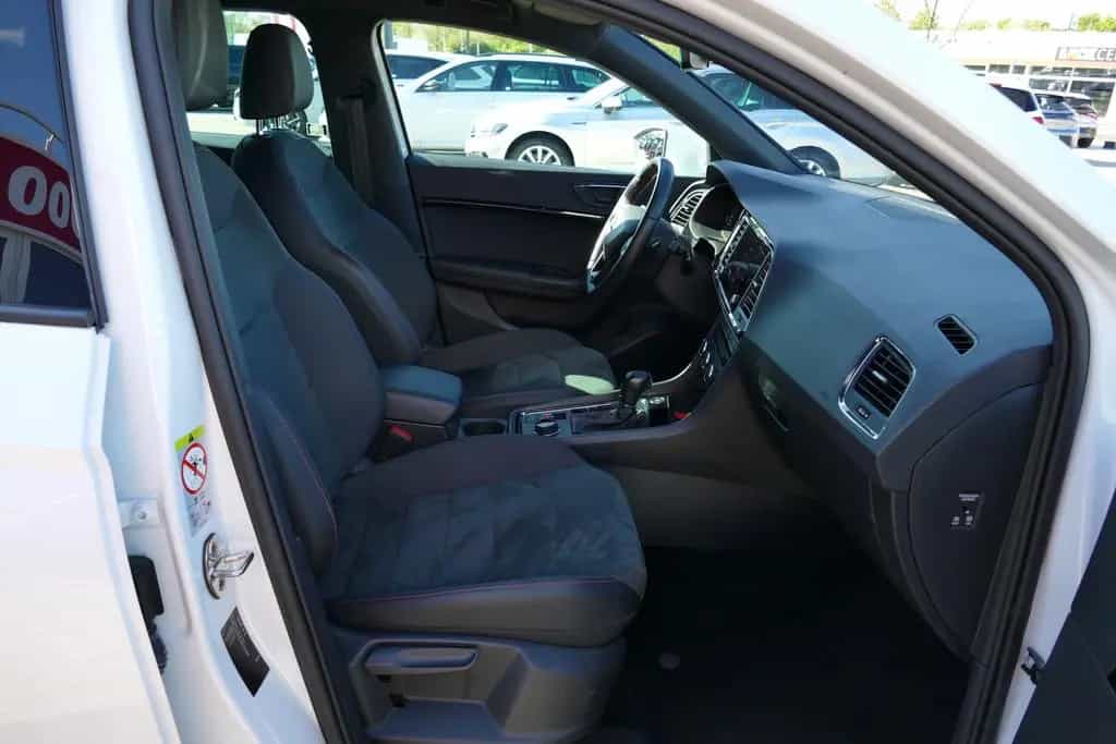 Seat Ateca 2.0 TSI FR 4Drive LED Sitzheizung Kamera 12/2019-photo-30