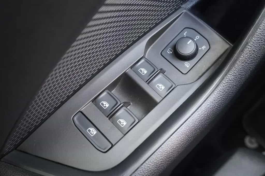 Skoda Octavia Combi 1.5 TSI Clever Navi 4x Sitzheizung 11/2021-photo-26