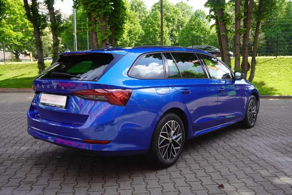 Skoda Octavia Combi 1.5 TSI Clever Navi 4x Sitzheizung 11/2021-photo-5