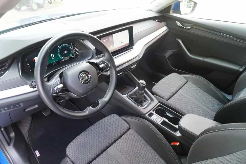 Skoda Octavia Combi 1.5 TSI Clever Navi 4x Sitzheizung 11/2021-photo-9