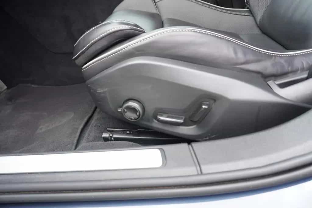 Volvo V60 Kombi 2.0 B4 M-Hybrid LED Virtual Cockpit Na 12/2022-photo-12