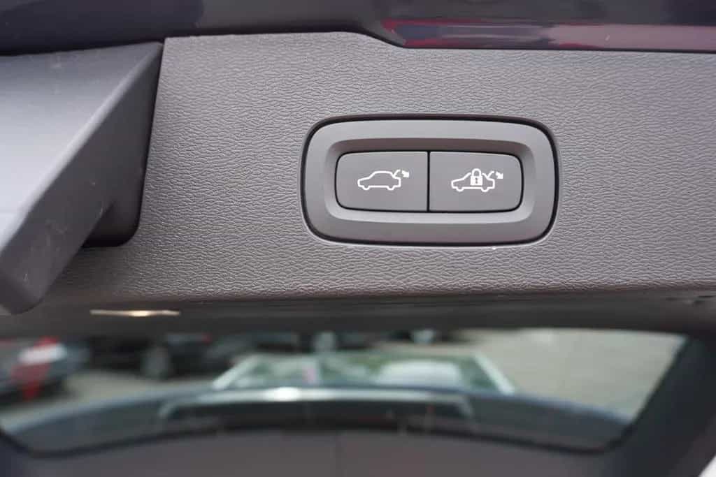 Volvo V60 Kombi 2.0 B4 M-Hybrid LED Virtual Cockpit Na 12/2022-photo-9